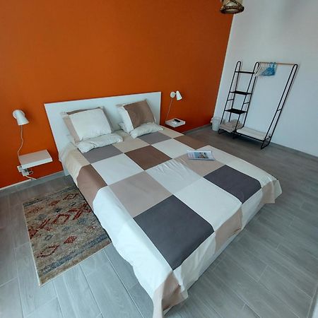 Al - Comfortable House Faro Bagian luar foto