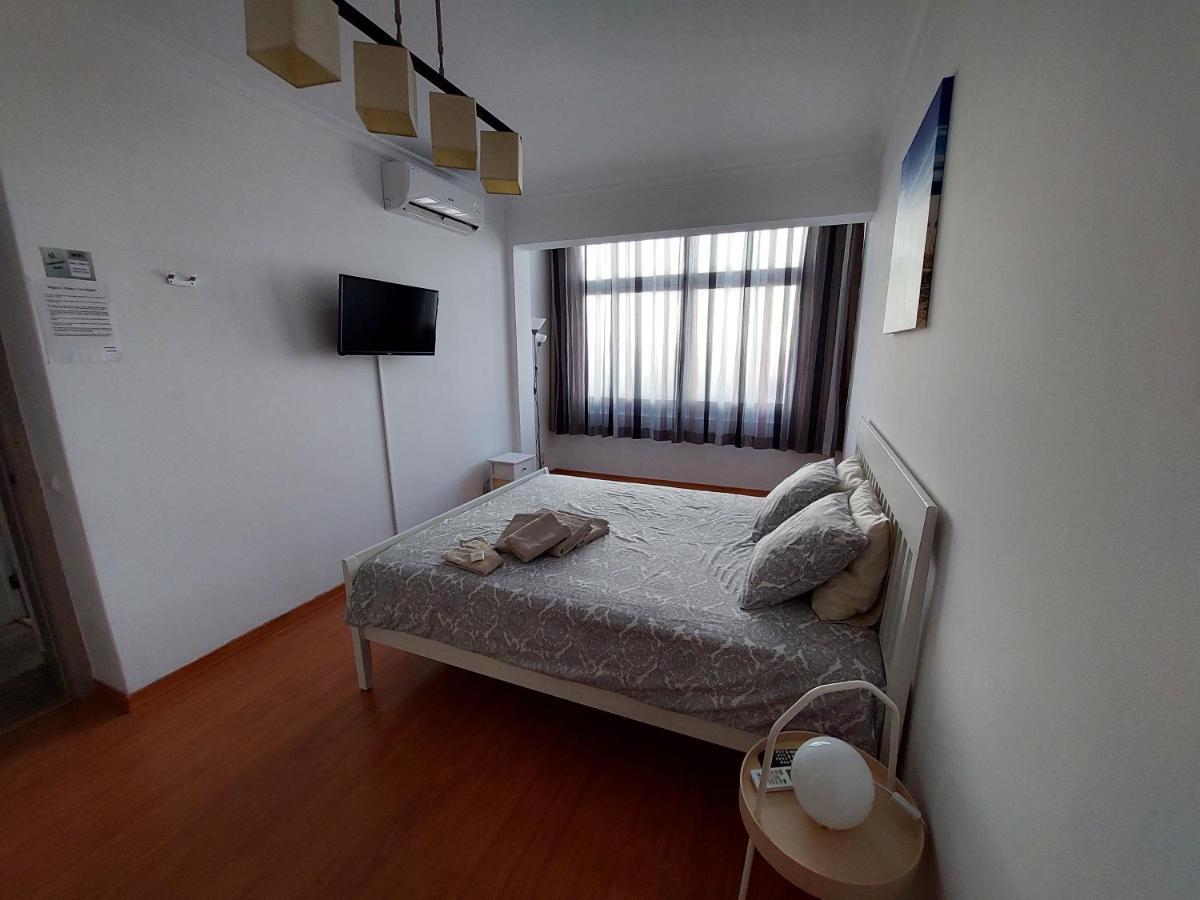 Al - Comfortable House Faro Bagian luar foto