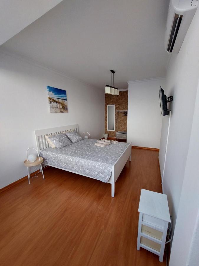 Al - Comfortable House Faro Bagian luar foto