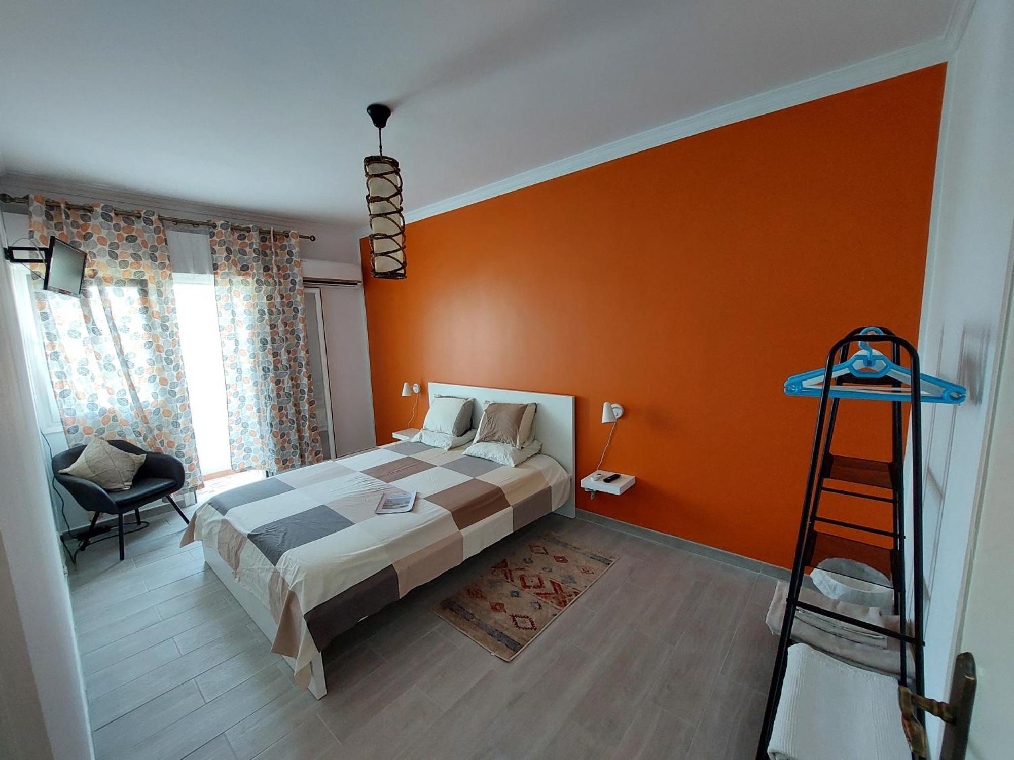 Al - Comfortable House Faro Bagian luar foto